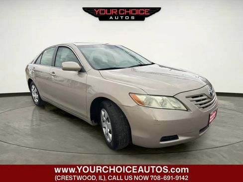 Used 2009 Toyota Camry LE FWD image 7