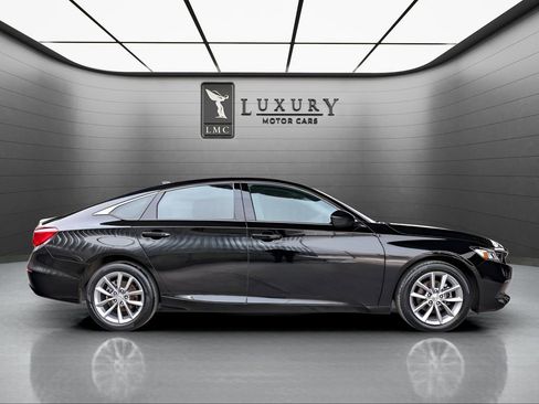 Used 2022 Honda Accord LX image 9