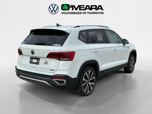 Used 2023 Volkswagen Taos SE AWD/4WD image 5