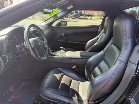 Used 2011 Chevrolet Corvette Convertible w/ Preferred Equipment Group RWD image 9