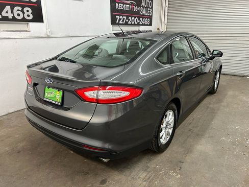 Used 2015 Ford Fusion S image 3