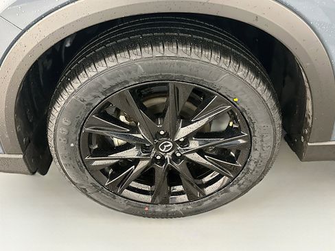 Used 2024 MAZDA CX-5 Carbon Edition image 11