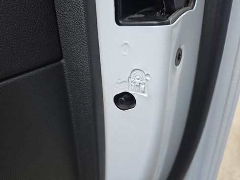 Used 2024 Chevrolet Silverado 2500 LT AWD/4WD image 93