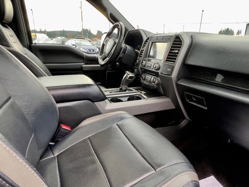 Used 2018 Ford F150 Raptor w/ Equipment Group 802A Luxury image 5
