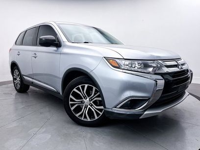 Used 2017 Mitsubishi Outlander ES