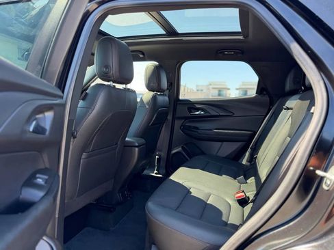 Used 2021 Chevrolet TrailBlazer RS w/ Sun and Liftgate Package FWD image 27