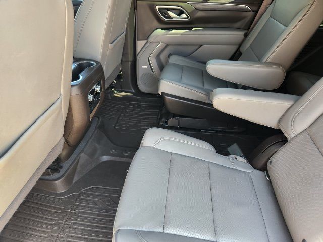 Used 2022 GMC Yukon SLT w/ SLT Premium Package RWD image 30