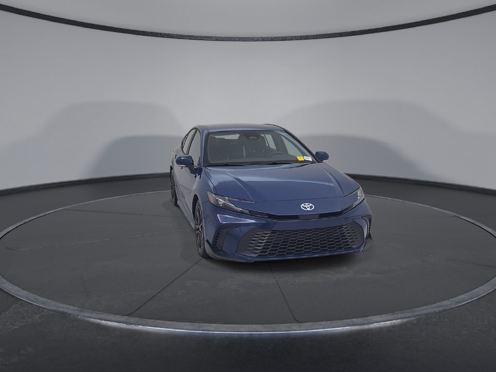 Used 2025 Toyota Camry SE FWD image 5