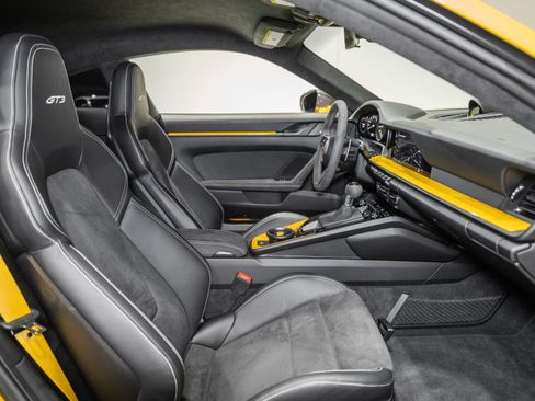 Used 2022 Porsche 911 GT3 image 21