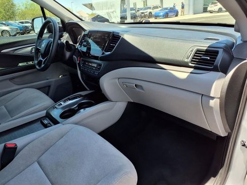 Used 2021 Honda Pilot EX image 17