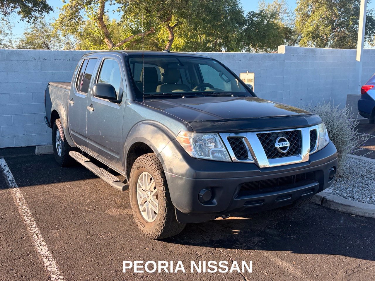 Used 2016 Nissan Frontier 4x4 Crew Cab image 4