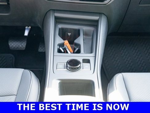 New 2025 Volkswagen Tiguan SE image 32