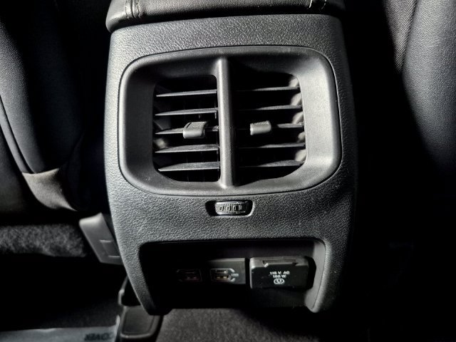 Used 2022 Jeep Cherokee Latitude Lux AWD/4WD image 32