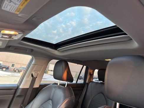 Certified 2023 Toyota Highlander XLE image 23