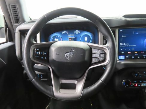 Used 2025 Ford Bronco Outer Banks AWD/4WD image 13