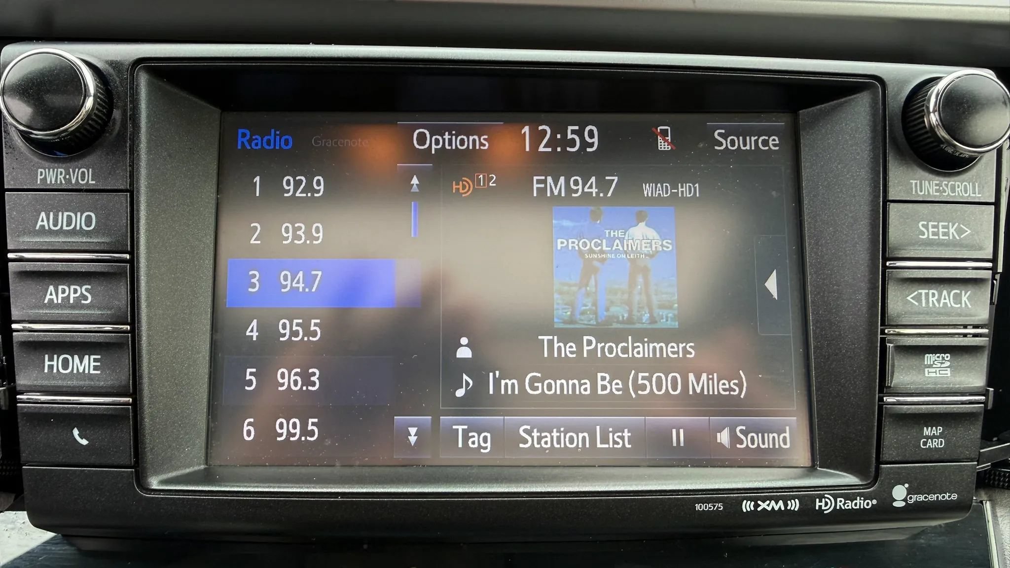 Used 2017 Toyota RAV4 XLE FWD image 18