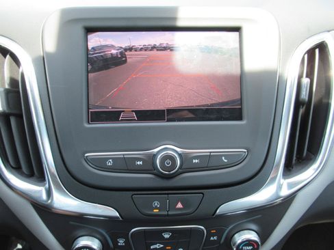 Used 2024 Chevrolet Equinox LS w/ Driver Confidence II Package FWD image 27