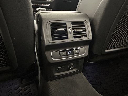 Used 2021 Audi SQ5 Premium Plus w/ Premium Plus Package image 33