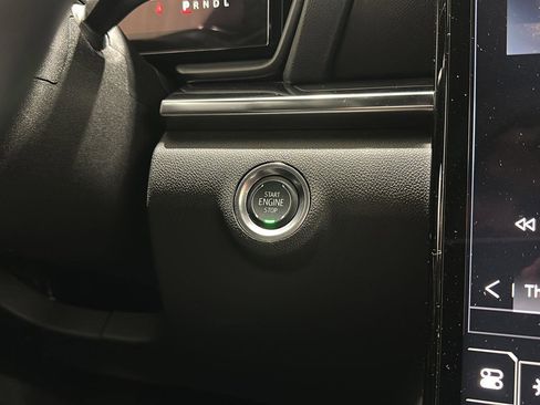 Used 2025 GMC Terrain Elevation image 16