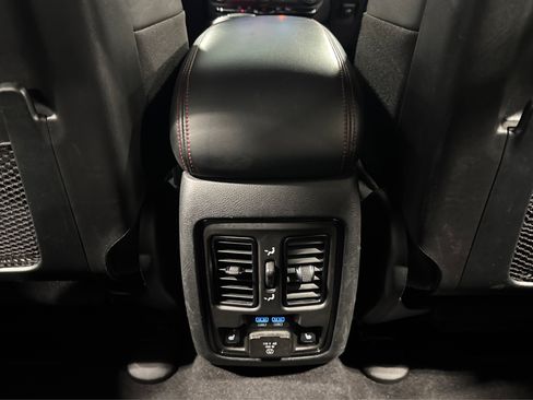 Used 2025 Dodge Durango R/T AWD/4WD image 39