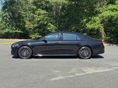 Used 2023 Mercedes-Benz S 580 4MATIC Sedan image 6