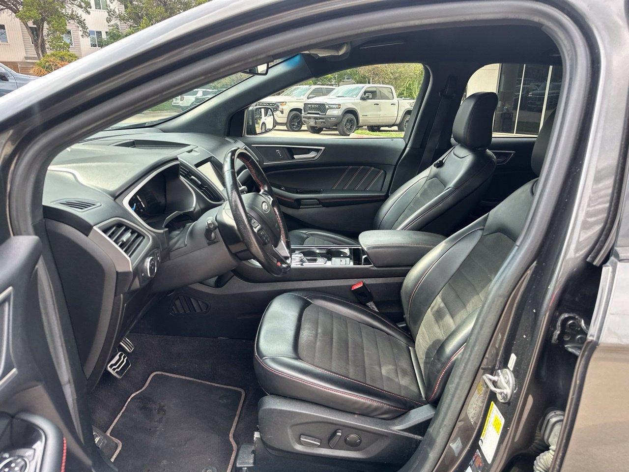 Used 2020 Ford Edge ST-Line FWD image 9