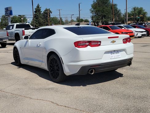Used 2021 Chevrolet Camaro LT RWD image 3