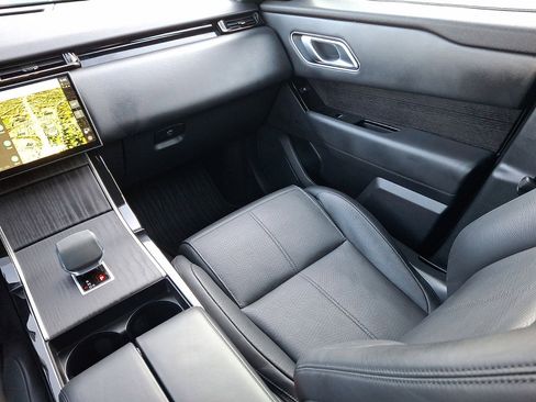 Used 2024 Land Rover Range Rover Velar Dynamic HSE image 11