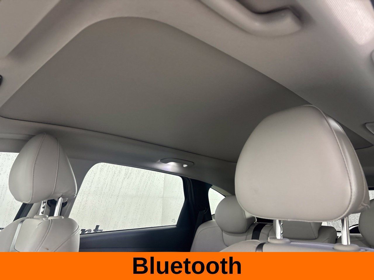 Used 2023 Hyundai Tucson Limited w/ Winter Package FWD image 12
