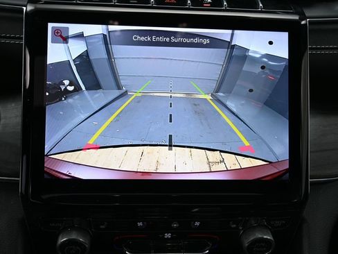 Used 2023 Jeep Grand Cherokee Overland AWD/4WD image 37