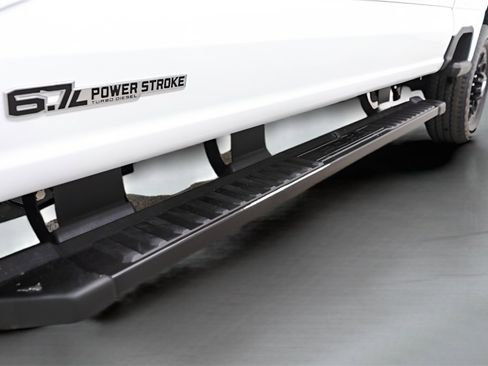 Used 2025 Ford F250 Lariat w/ Black Appearance Package image 43