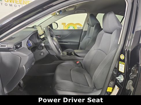 Used 2021 Toyota Venza LE w/ Carpet Mat Package (TMS) AWD/4WD image 12