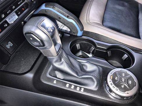 Used 2023 Ford Bronco Wildtrak image 19