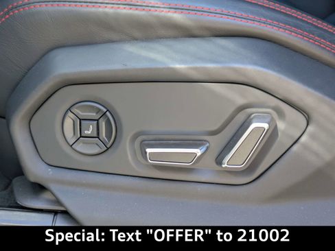Used 2021 Lamborghini Urus AWD/4WD image 23