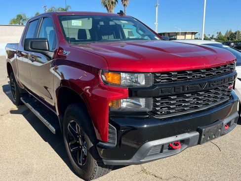 Used 2019 Chevrolet Silverado 1500 Custom Trail Boss w/ Custom Convenience Package AWD/4WD image 3