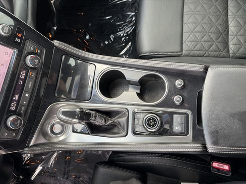 Used 2019 Nissan Maxima Platinum FWD image 26