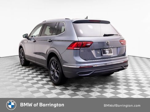 Used 2023 Volkswagen Tiguan SE AWD/4WD image 3