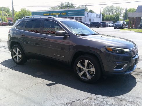 Used 2021 Jeep Cherokee Limited AWD/4WD image 7