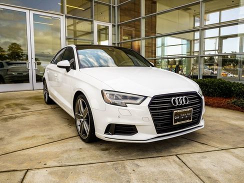 Used 2020 Audi A3 2.0T Premium Plus w/ Premium Plus Package FWD image 4