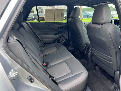 Used 2025 Subaru Outback Wilderness AWD/4WD image 31