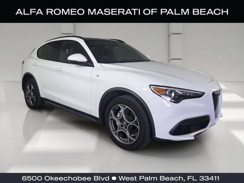 Used 2023 Alfa Romeo Stelvio Ti AWD/4WD image 1