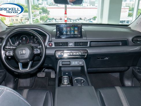 Certified 2023 Honda Pilot Touring image 17