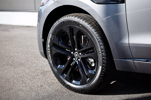 New 2026 Jaguar F-PACE R-Dynamic S AWD/4WD image 5