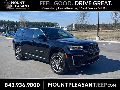 New 2026 Jeep Grand Cherokee L Summit w/ Advanced Protech Group IV AWD/4WD image 1