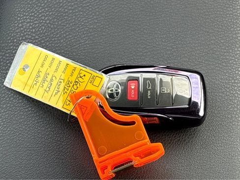 Used 2025 Toyota Camry SE w/ Multimedia Upgrade Package image 25