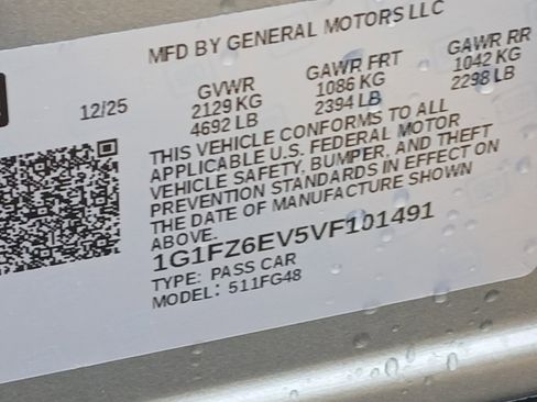 New 2027 Chevrolet Bolt RS FWD image 17