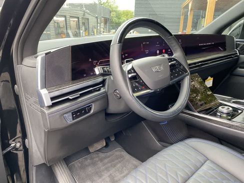 Certified 2025 Cadillac Escalade IQ Sport 1 w/ Smart Trailering package AWD/4WD image 2