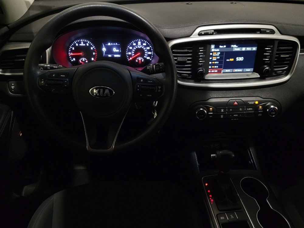 Used 2018 Kia Sorento AWD image 22