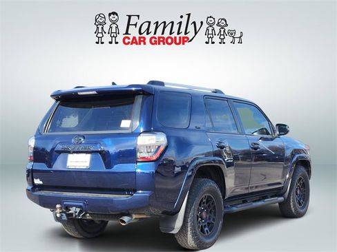 Used 2021 Toyota 4Runner SR5 Premium image 4