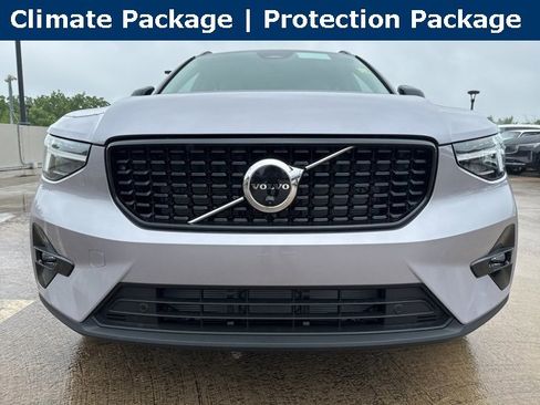 New 2026 Volvo XC40 B5 Ultra w/ Climate Package image 2